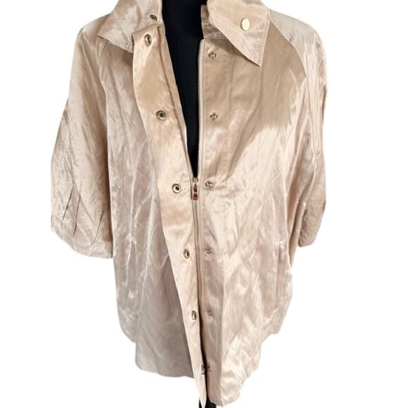 Chico’s Beige Zip & Snap Front Satin-Look Textured Jacket, Size 3 NWT - Picture 4 of 7